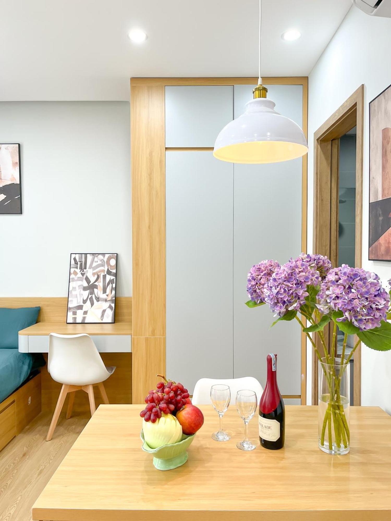 Amazing Housing Lac Long Quan Hanoi Exterior photo